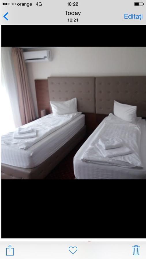 Hotel Dennis Mediaş Εξωτερικό φωτογραφία